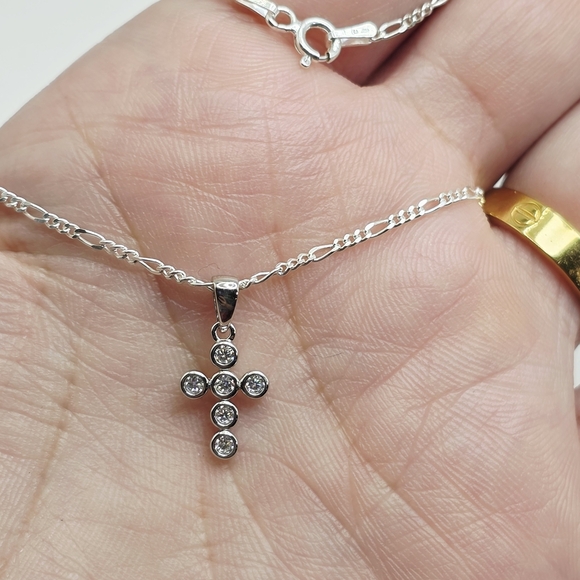 Dainty Moissanite S925 Solid Silver Cross Pendant Necklace - Picture 2 of 8